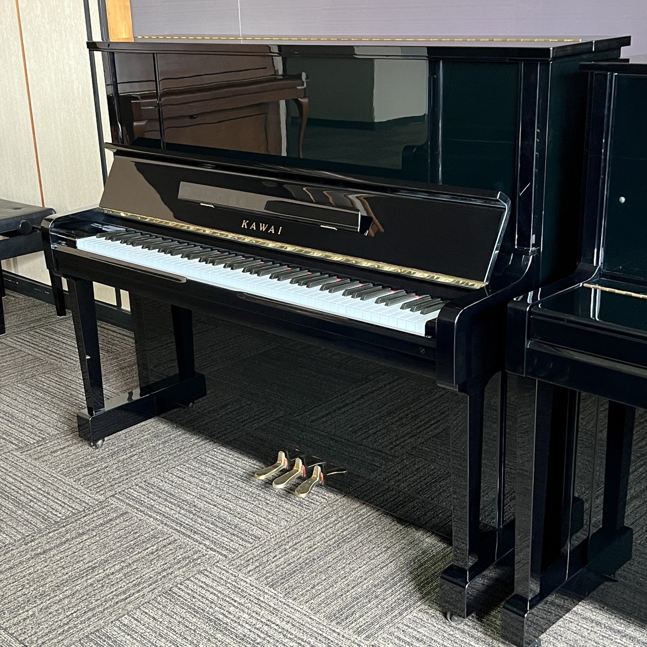 リニューアルピアノ KAWAI K51 - 鍵盤楽器、ピアノ